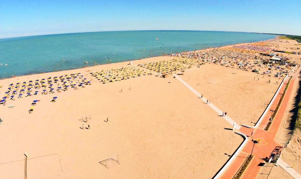 Rosolina Mare beach panorama – ideal holiday destination on the Adriatic coast